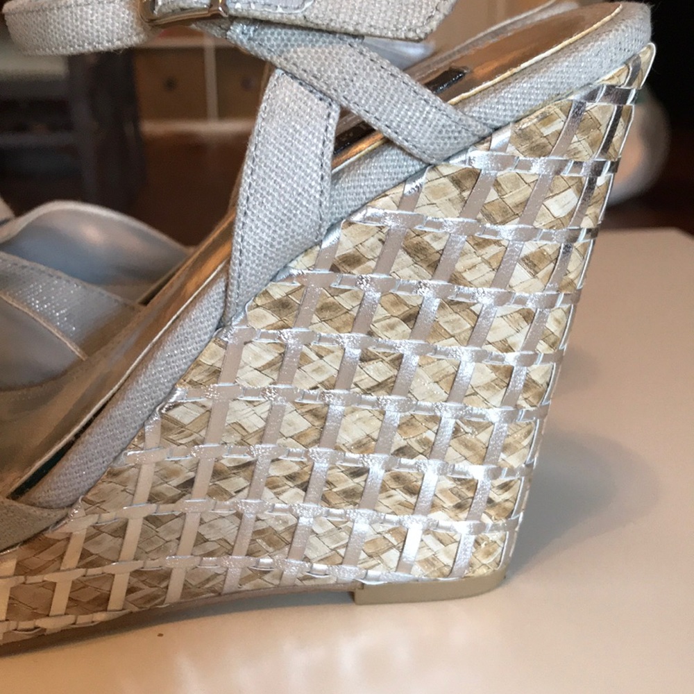 White House Black Market wedge’s - Picture 4 of 5